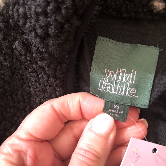 SALE 🚨 Wild Fable Sherpa Jacket NWT Black Butterfly Print - XS - Picture 8 of 10
